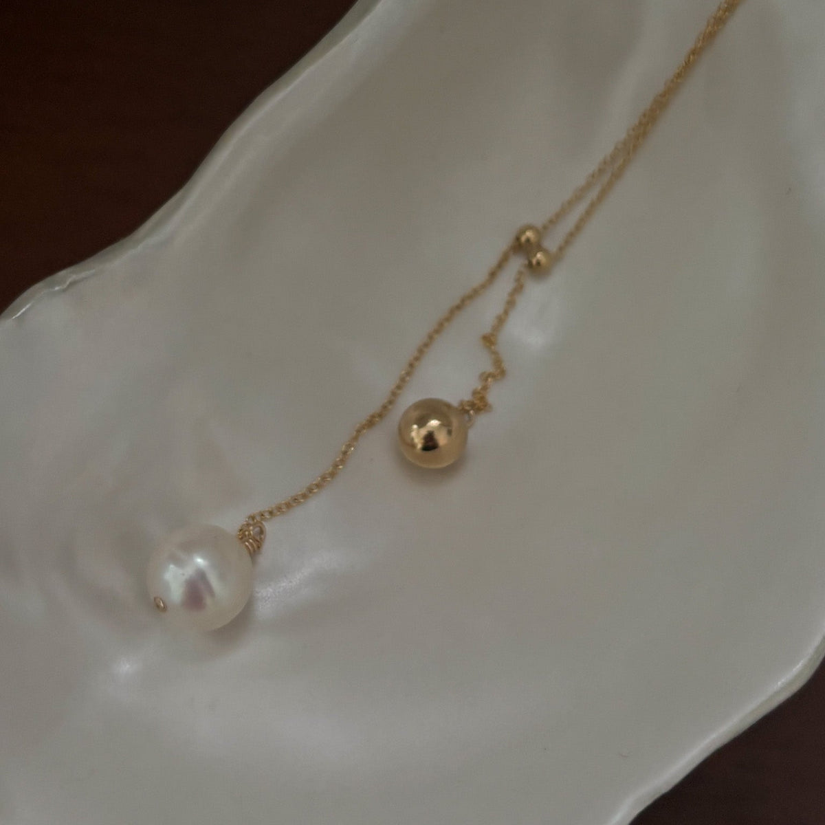 Isla Necklace - Pearl